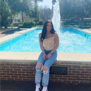 Meet your Posher, Allyson